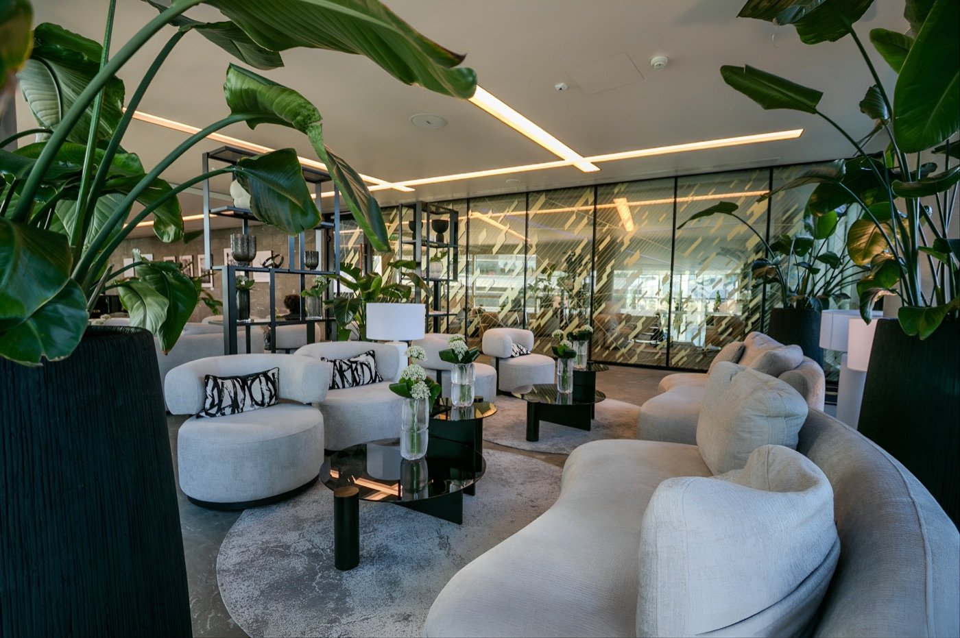 Złota 44: lounge strefy klubowej Lounge strefy klubowej na 8. piętrze Złotej 44